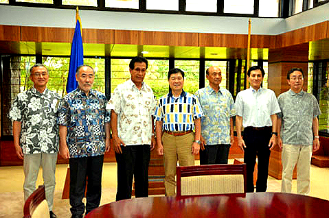 Sophia Univ. President pays FSM President Courtesy Call -APIC directors accompany <br />