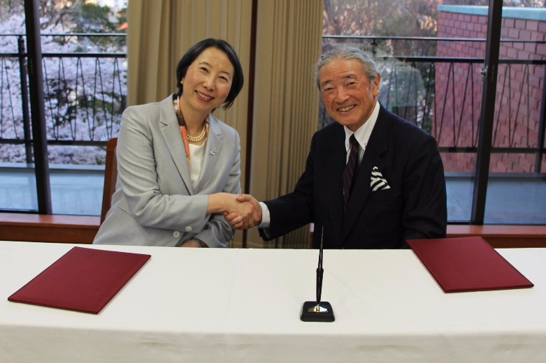 MoU Signing Ceremony with Tsuda Univesrity