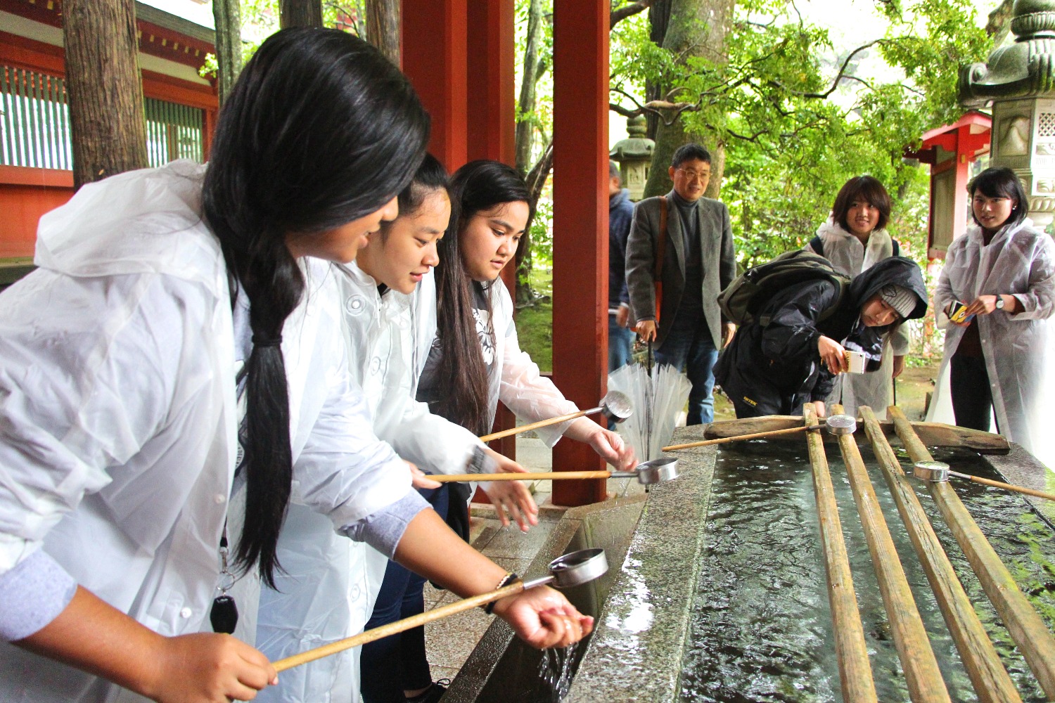 Xavier Exchange Students Participate in Sawara Festival