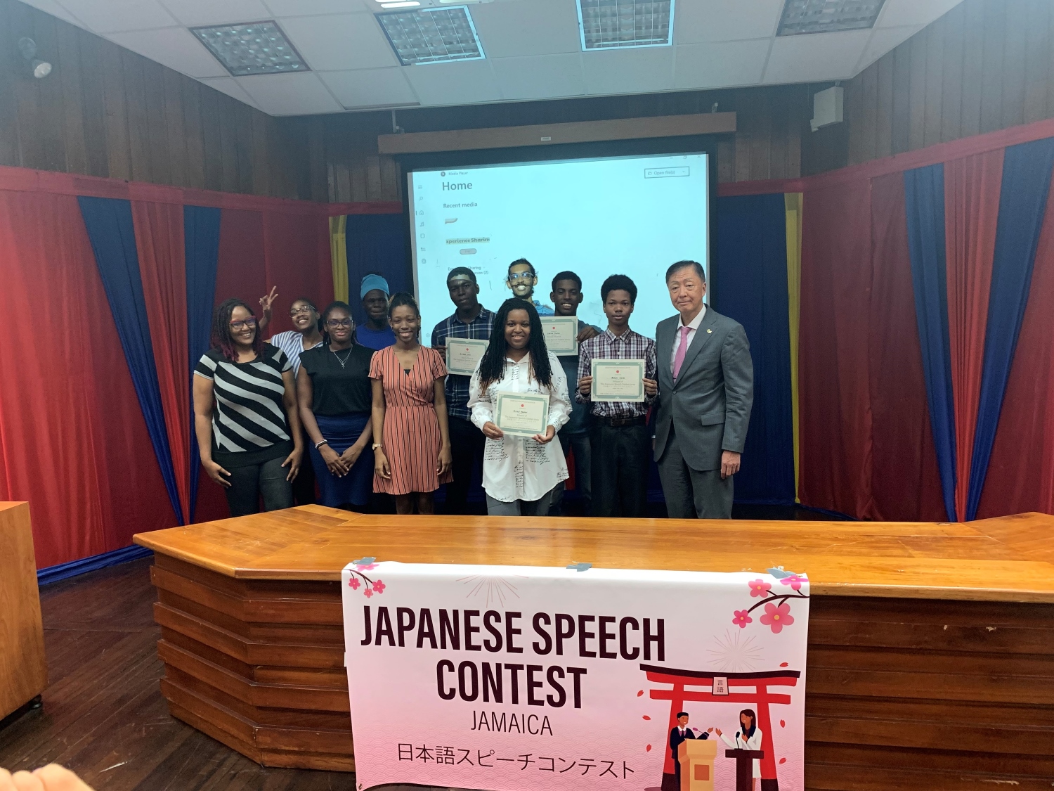 ジャマイカでの日本語スピーチコンテスト支援