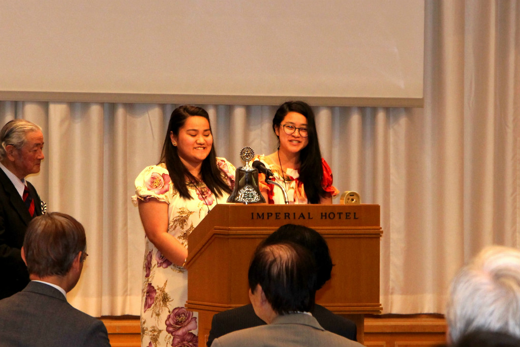 Xavier High School Scholarship Students Deliver Appreciation Speech at the Regular Meeting of the Rotary Club of Tokyo South