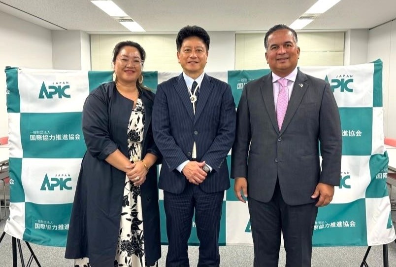 マーシャル諸島財務・銀行・郵政大臣招待計画