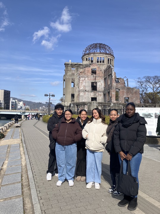 APICの留学生たちが広島にて国内研修